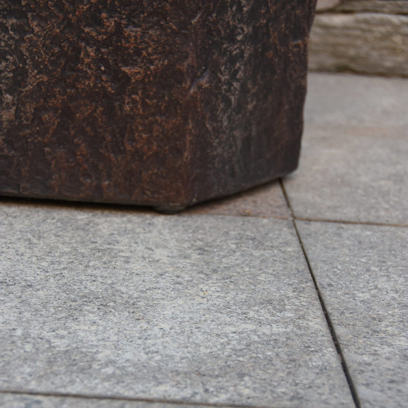 Gasfles cover Elementi - Gemaakt van vezelversterkt beton met basalt natuursteenlook